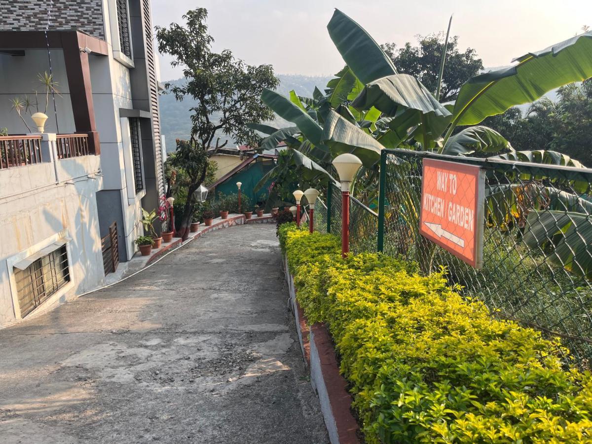 S2 Residency Hotel Panchgani Exterior photo