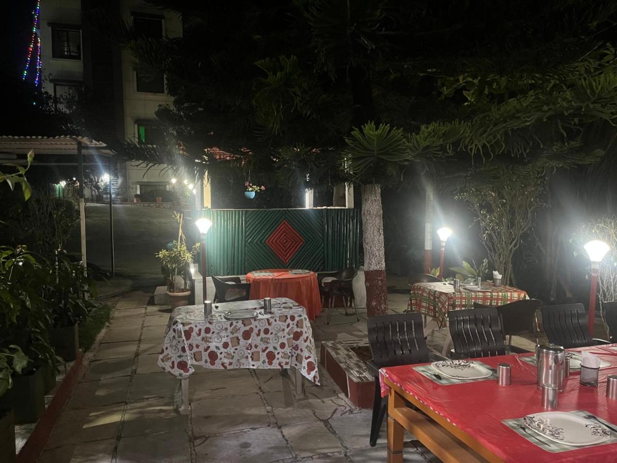 S2 Residency Hotel Panchgani Exterior photo